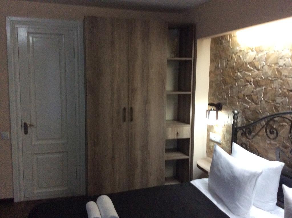 Hotel Delisi Tbilisi Rum bild
