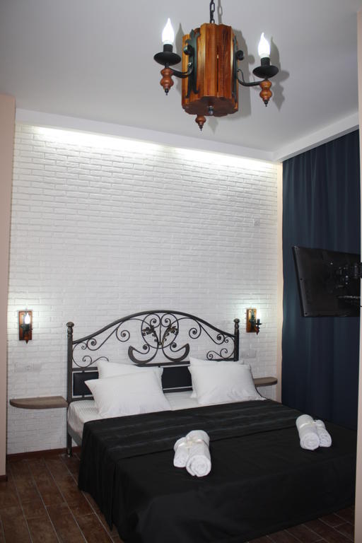 Hotel Delisi Tbilisi Rum bild